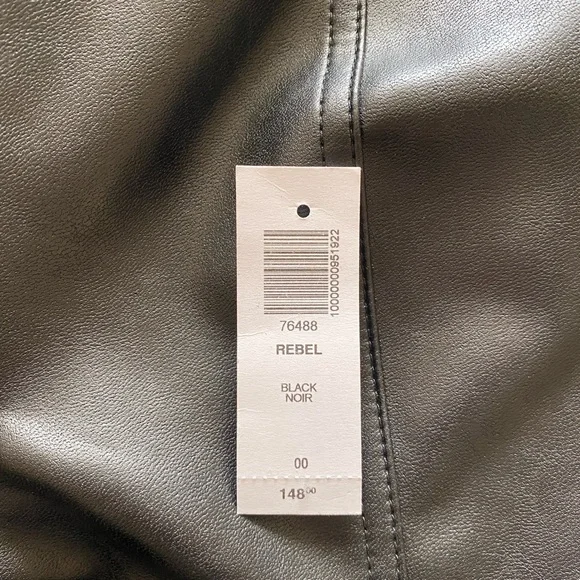 Aritzia Wilfred “Rebel” Vegan Leather Pants, Black, Size 00 - Picture 6 of 6